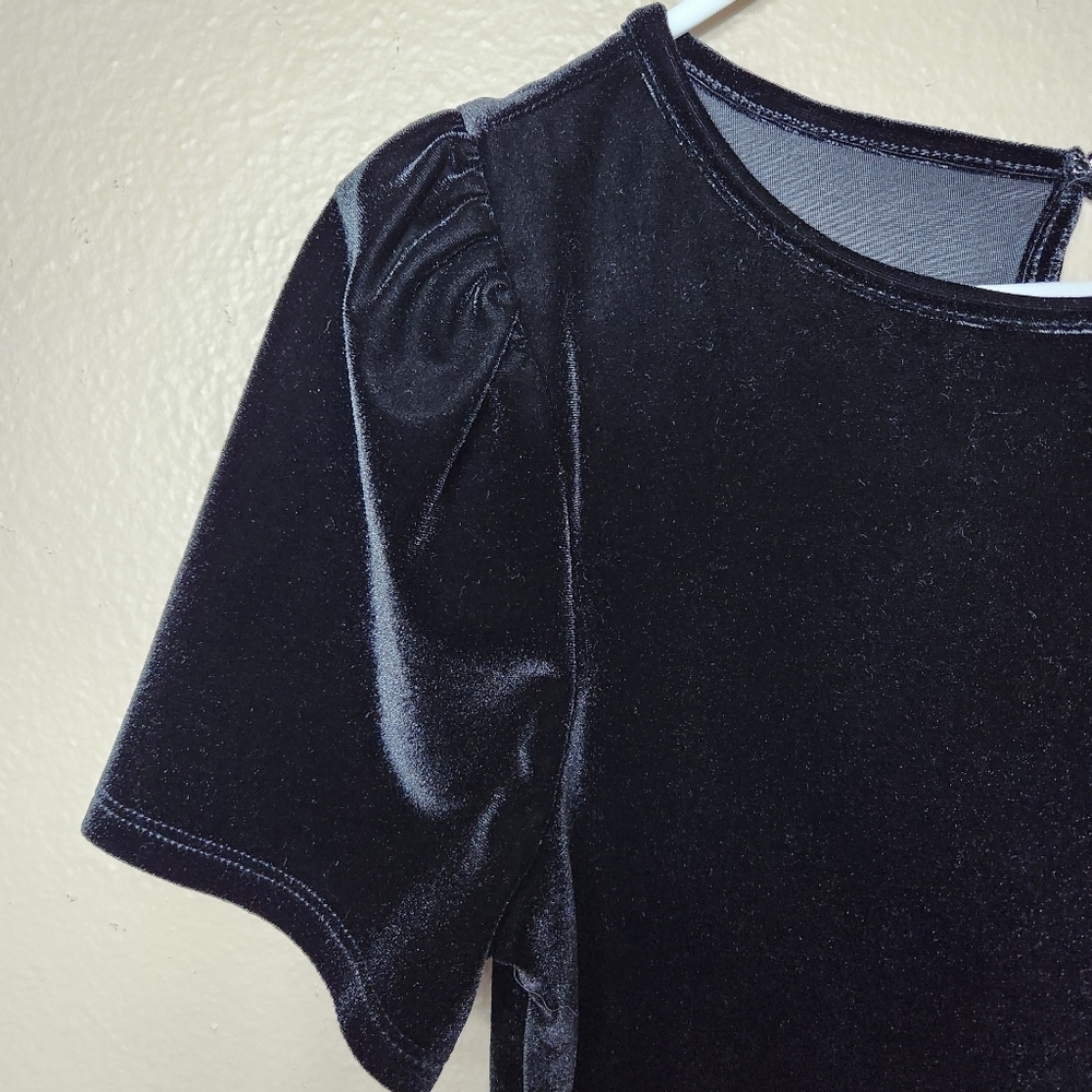 Express Womens |S| Black Velvet Short Sleeve Puff Shoulder Keyhole Back Top - Picture 3 of 6